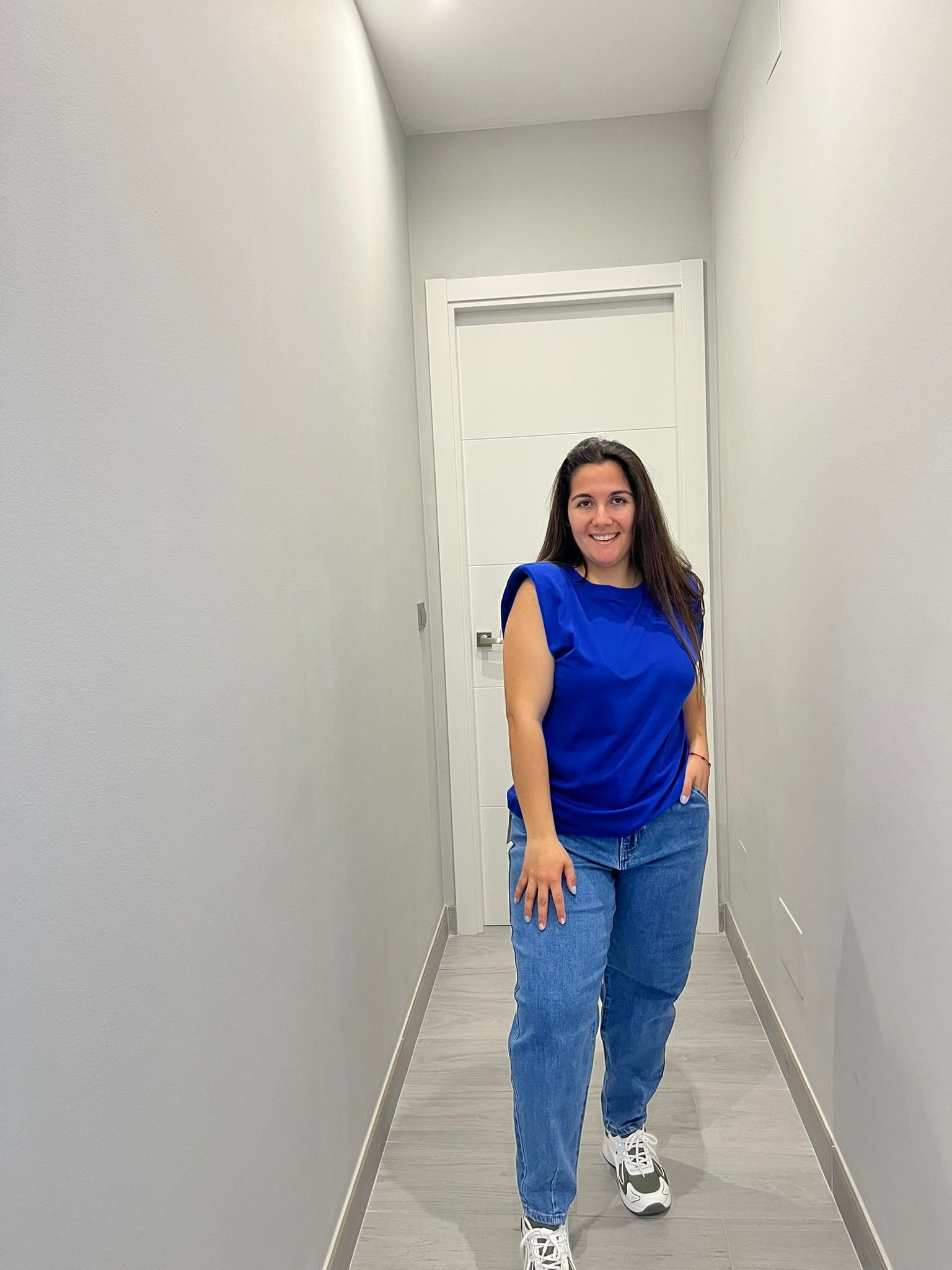 Camiseta básica hombreras azul